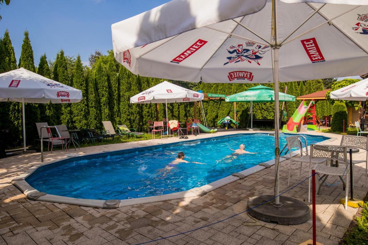 Eko Hotel Na Wierzynka & Park Pinokia Wieliczka Exterior photo
